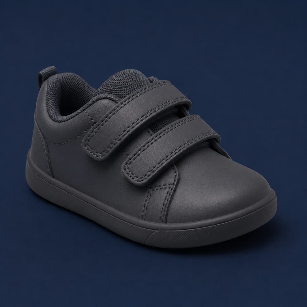 Everyday Wide Fit, 85 mm across the forefoot instead of 78 mm.